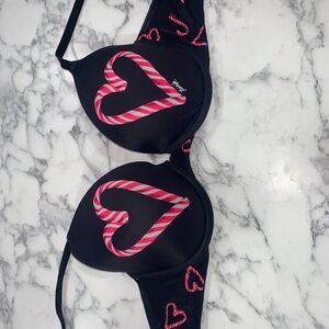 PINK Victoria's Secret Black and Pink Heart Bra
